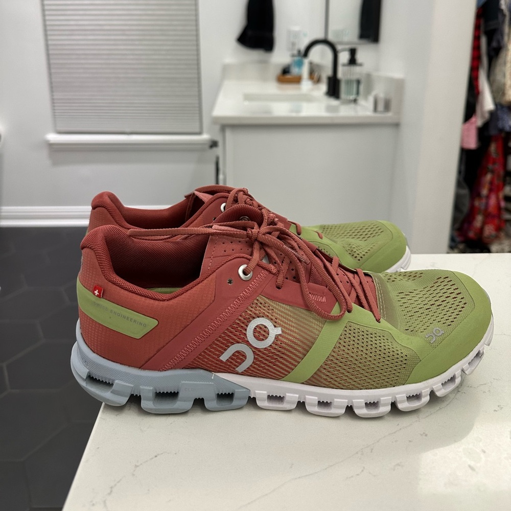 Women’s On Cloud Sneaker